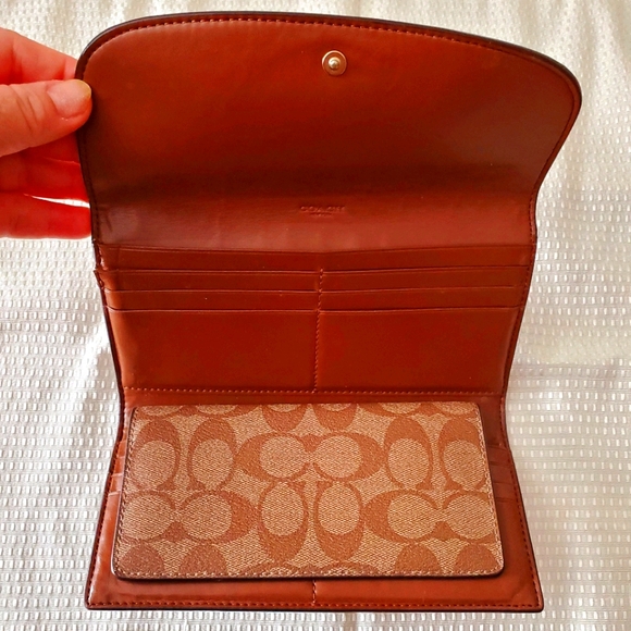 Authentic Coach Wallet - Picture 2 of 5